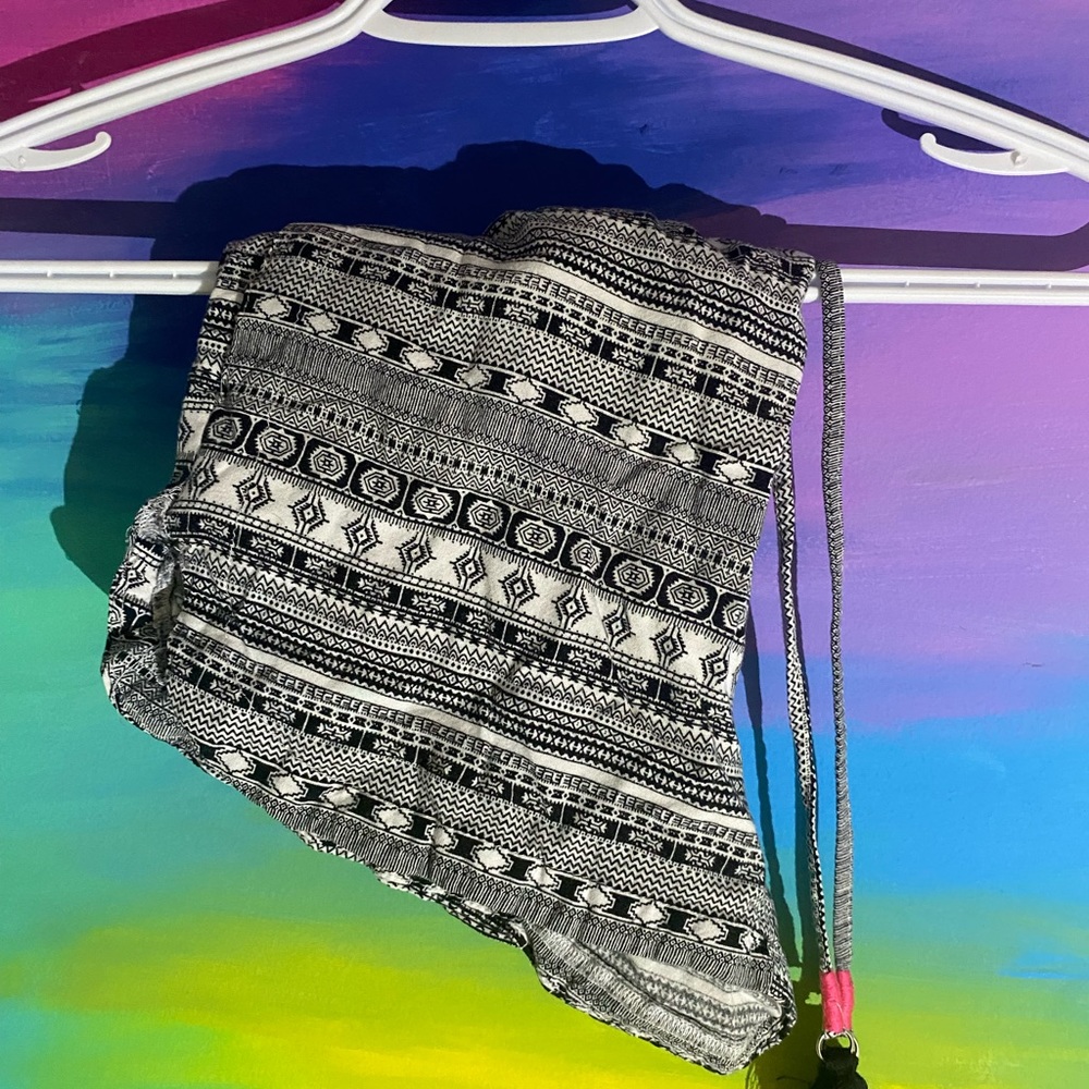 5pcs beach bum clothing bundle - Picture 7 of 7